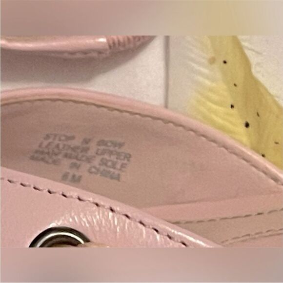 Adorable! What’s What by Aerosoles “Stop N Bow” pink shoes! - Picture 14 of 15